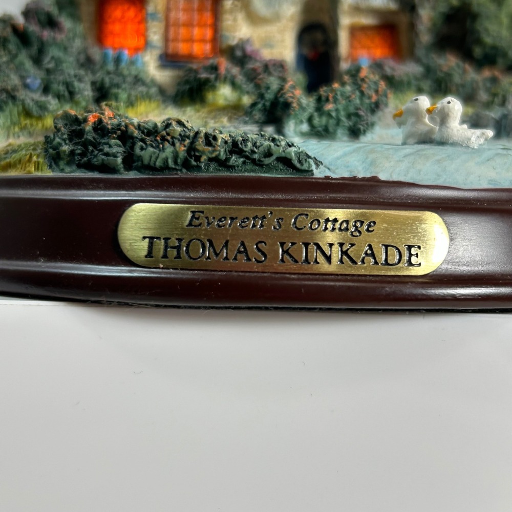 Thomas Kinkade Everett's Cottage Miniature Light Up Sculpture Village Scene - Picture 2 of 7